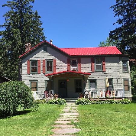 The Wheelhouse Inn Pine Hill Exterior foto